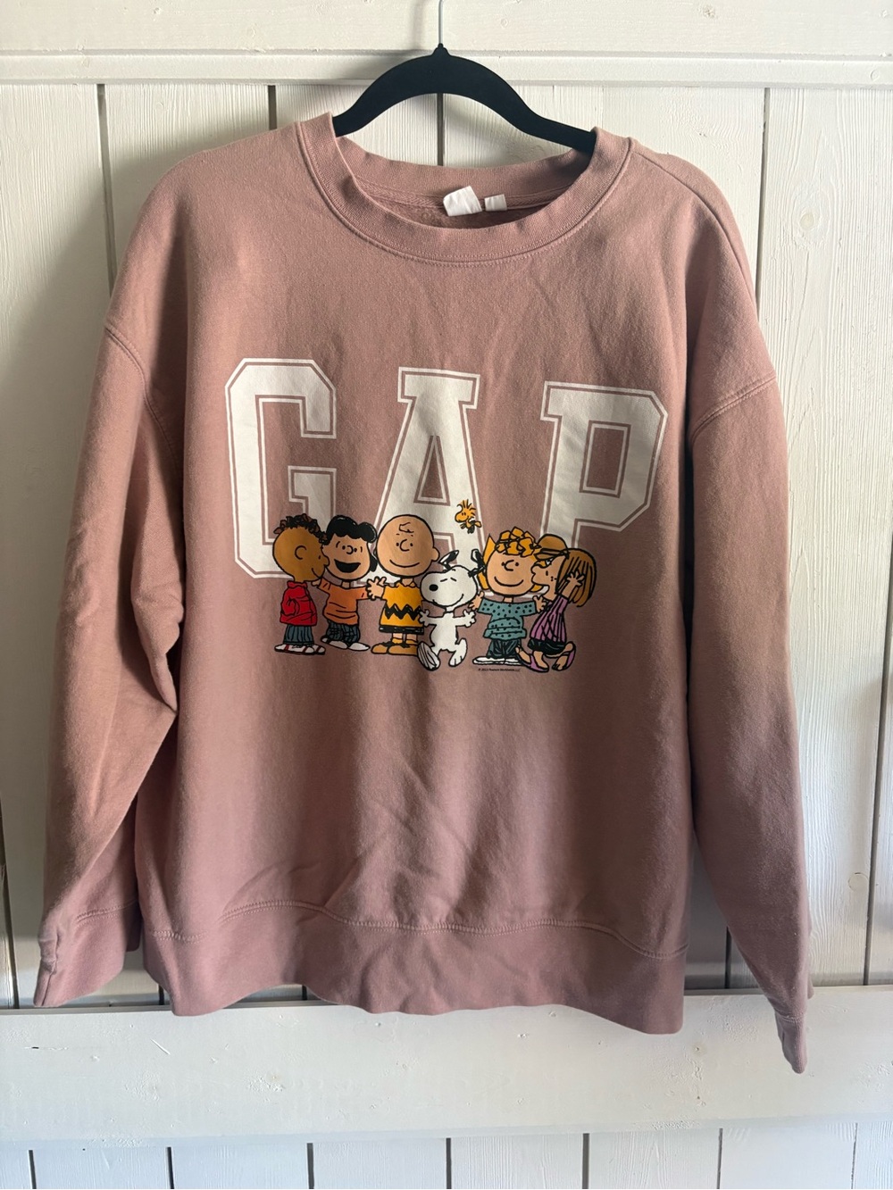 GAP Peanuts Crewneck Sweatshirt in Dusty Mauve